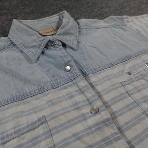 Vintage Crossroads Shirt Women M Blue Denim Snap Pearl Stripe Western 80s 14716